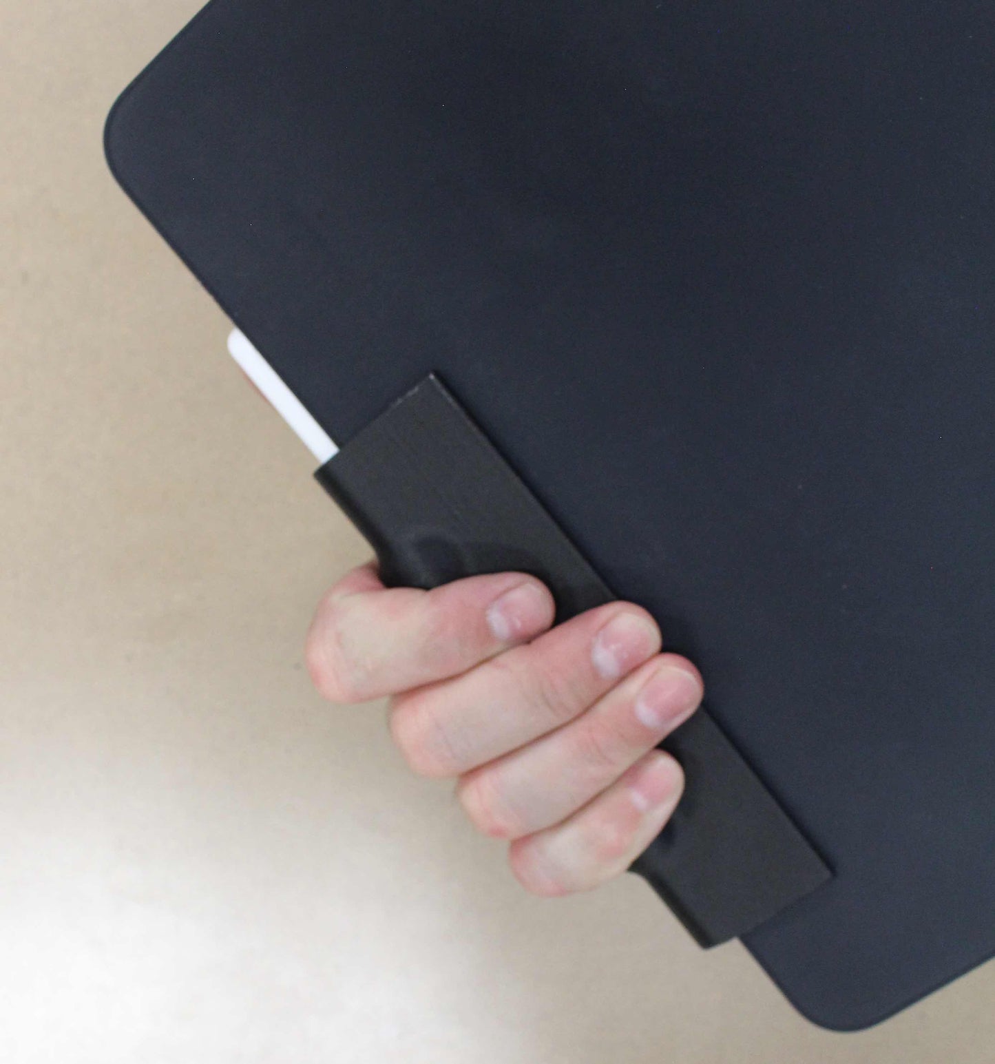 AirGoGrip for Apple Pencil Pro on IPAD M4 Pro 13'' with Apple Keyboard