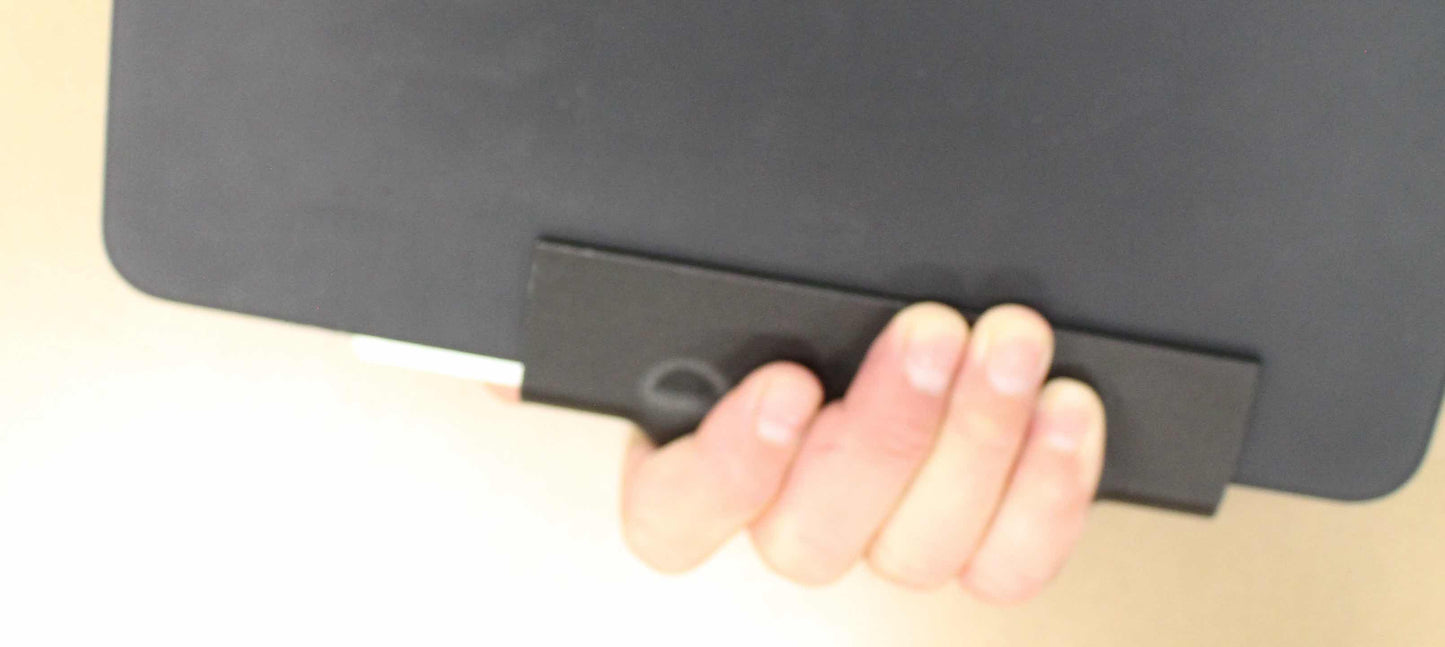 AirGoGrip for Apple Pencil Pro on IPAD M4 Pro 13'' with Apple Keyboard